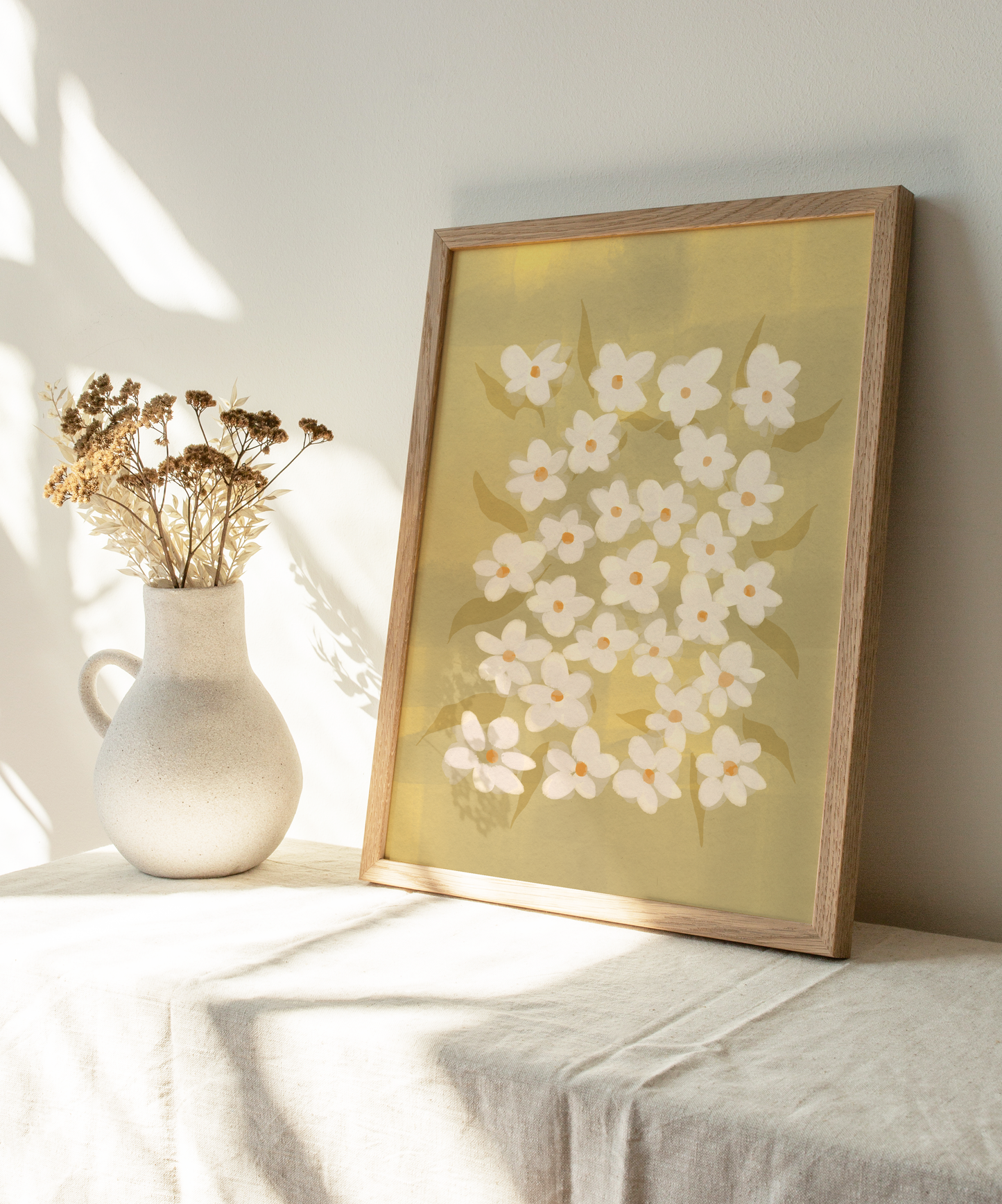 White Daisy Floral Pattern Print